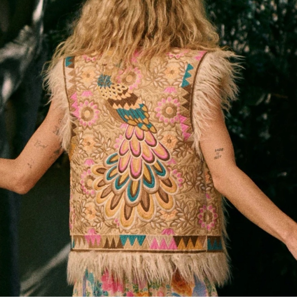 Spell Rue Vest - Picture 5 of 9